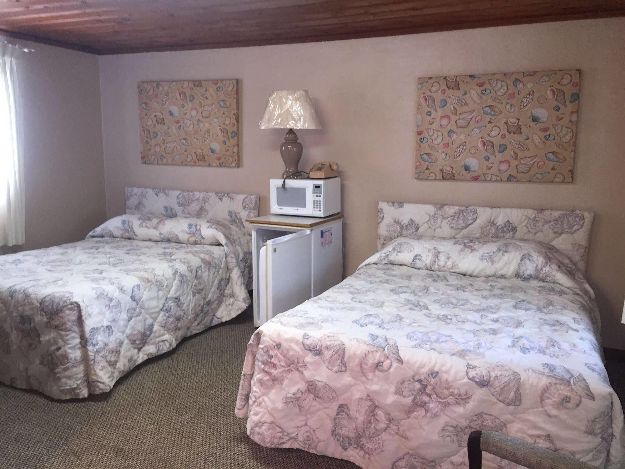 Captain'S Cove Motel Oak Island Kültér fotó